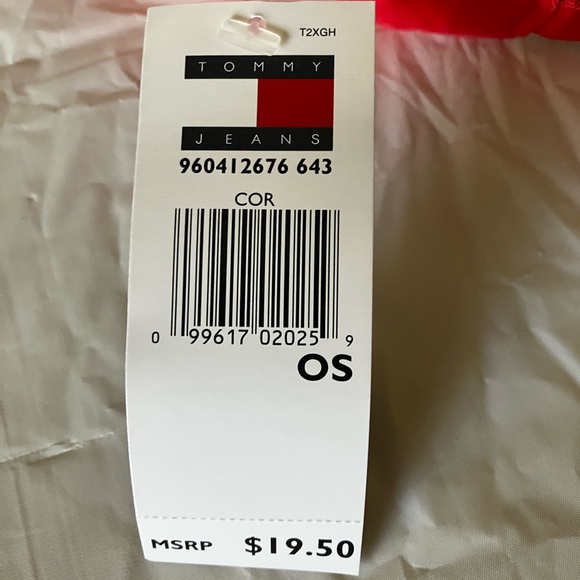 Tommy Hilfiger red visor - Picture 2 of 6